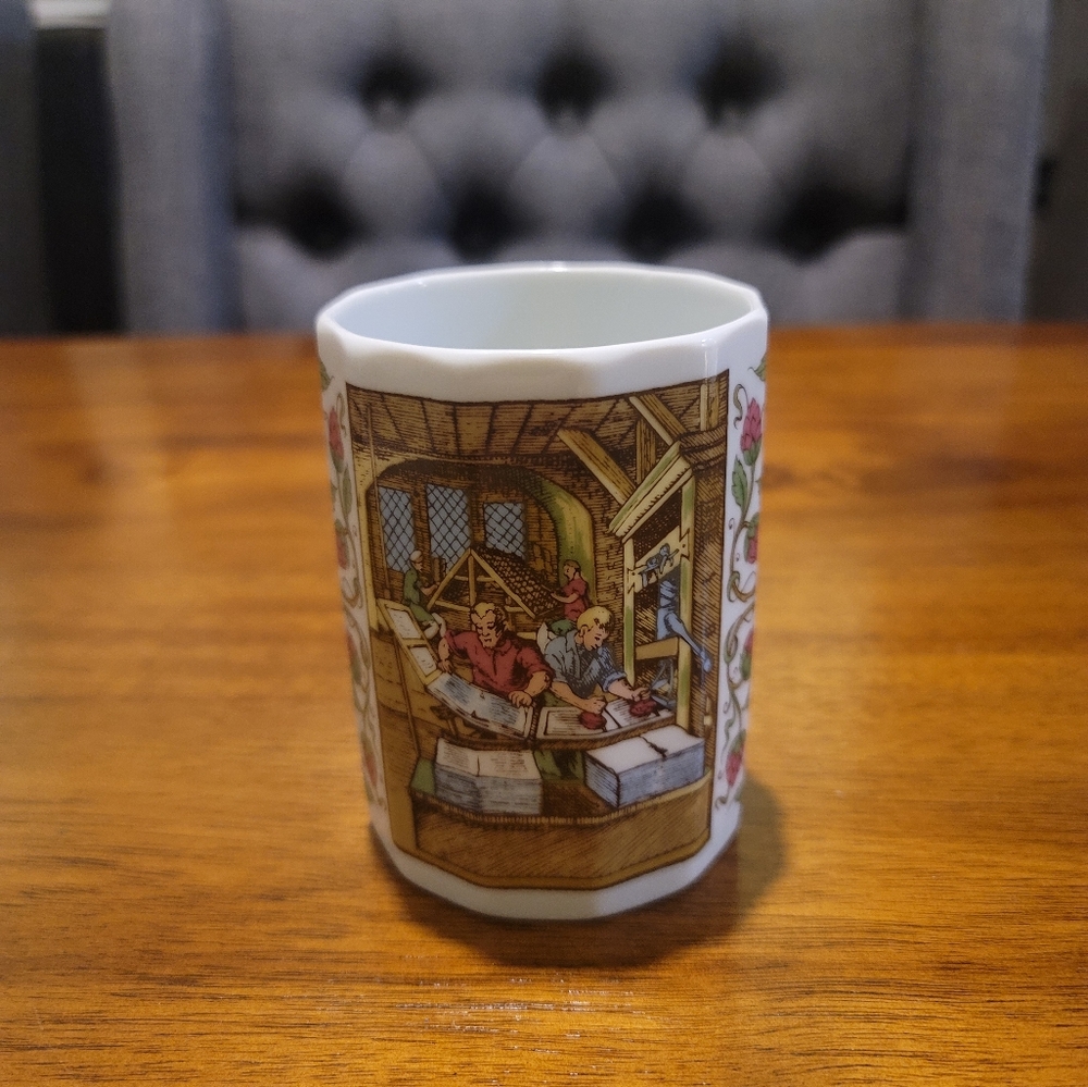 Vintage porcelaine coffee mug made in germany - Picture 2 of 8